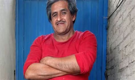 roberto esquivel|My penis weighs a kilo and is 18 inches long